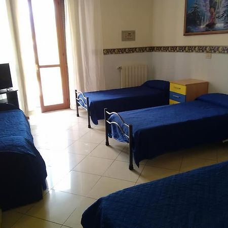 Al Centro Bed and Breakfast Fondi Buitenkant foto